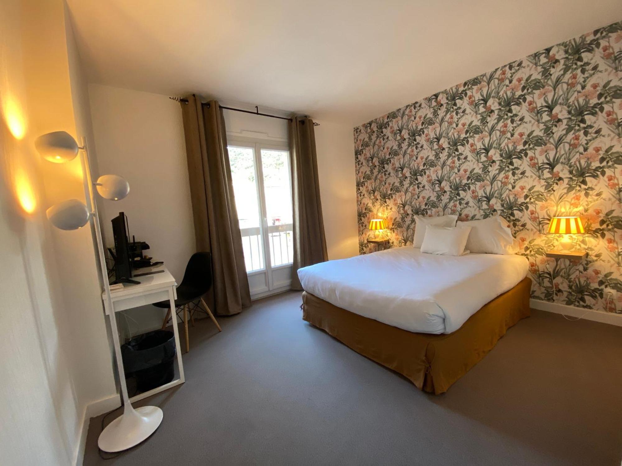 Logis Hotel Medieval, Montelimar Nord روشيمار المظهر الخارجي الصورة