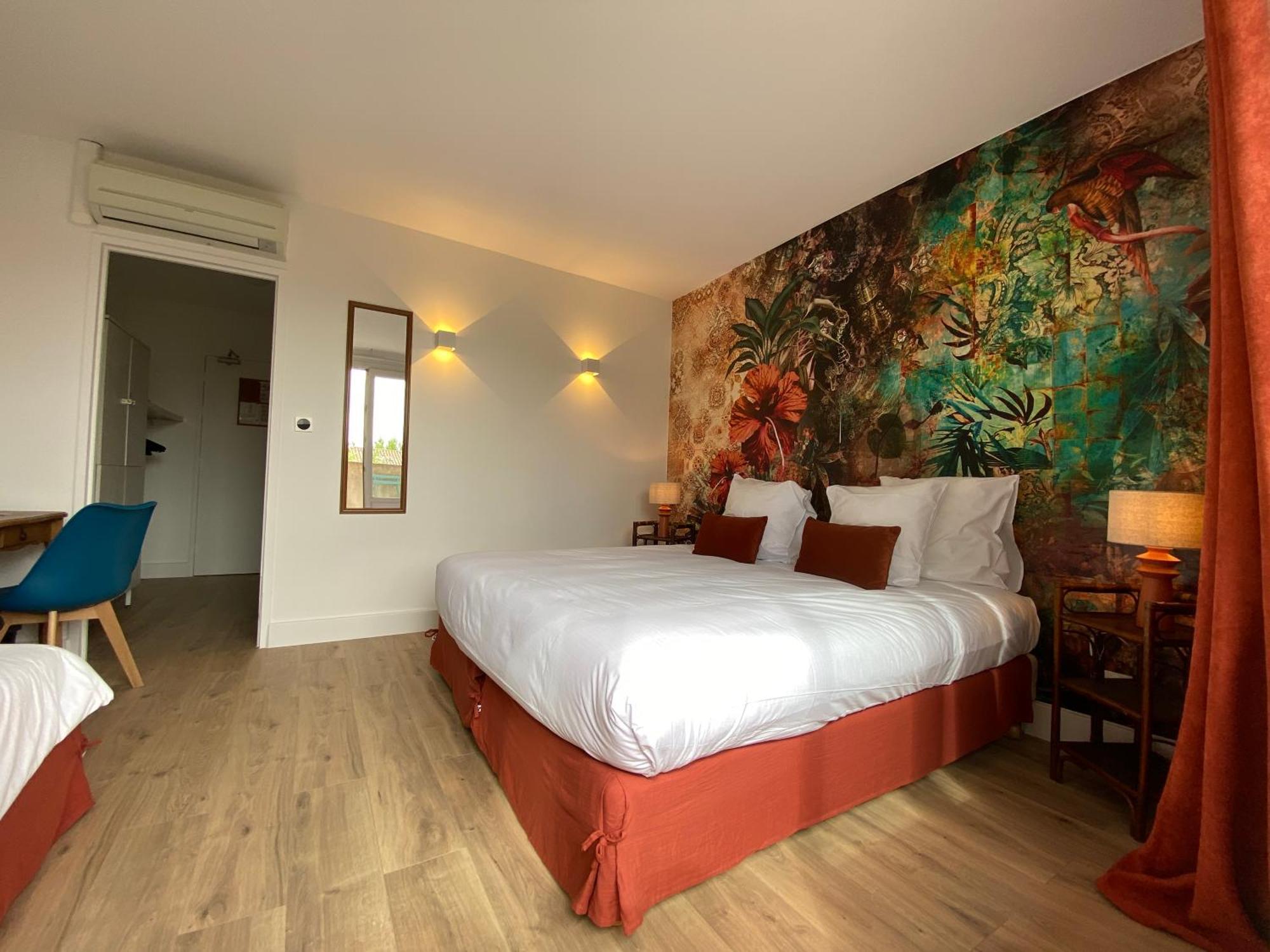 Logis Hotel Medieval, Montelimar Nord روشيمار المظهر الخارجي الصورة