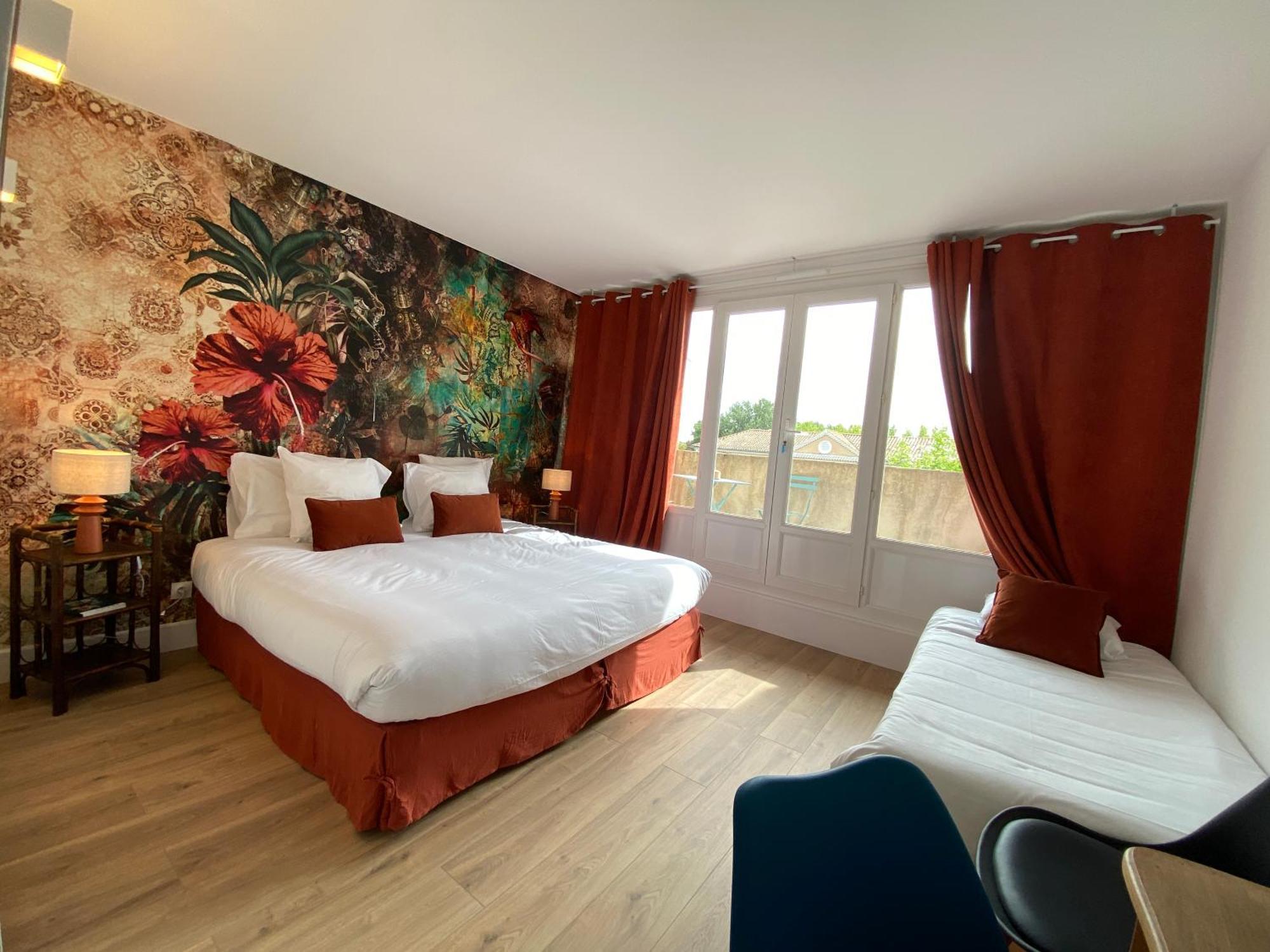 Logis Hotel Medieval, Montelimar Nord روشيمار المظهر الخارجي الصورة