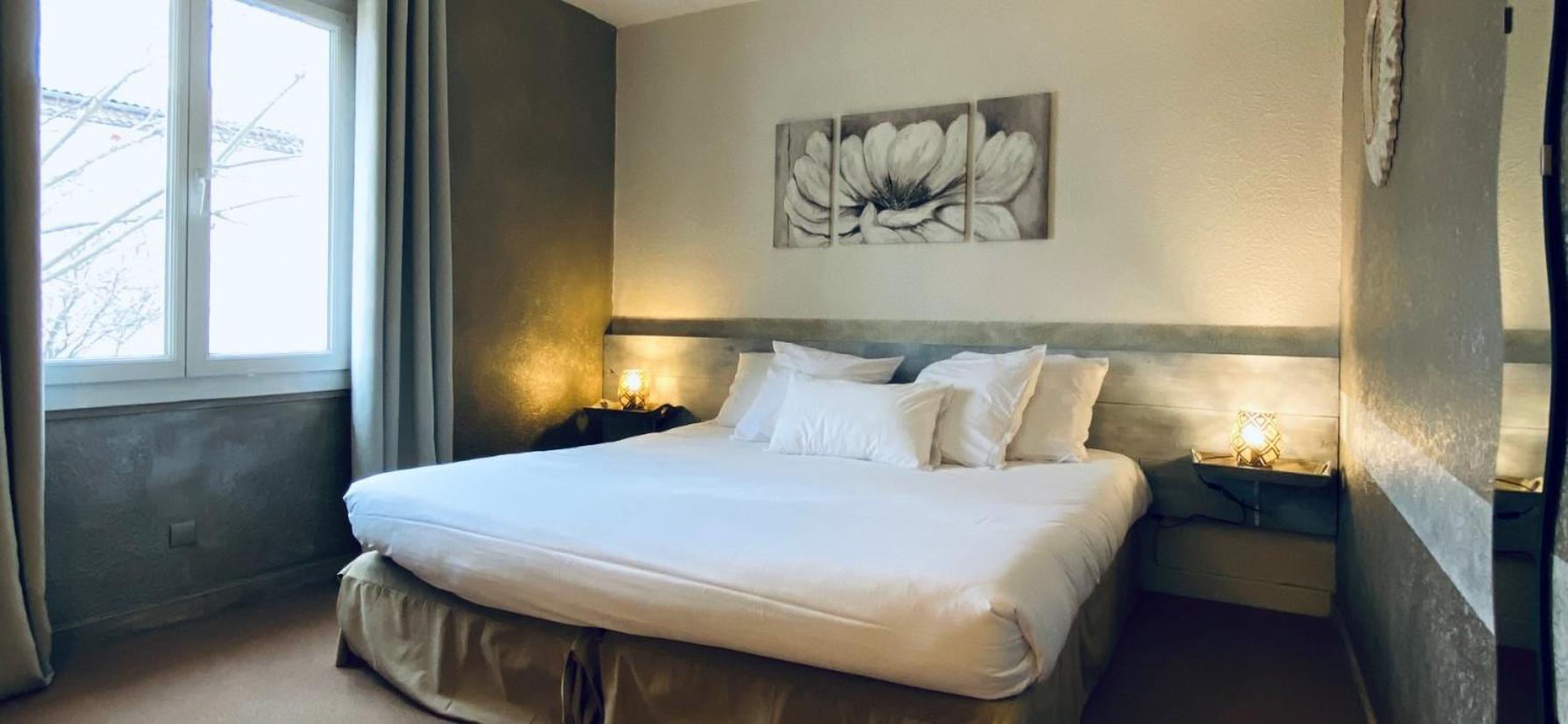 Logis Hotel Medieval, Montelimar Nord روشيمار المظهر الخارجي الصورة